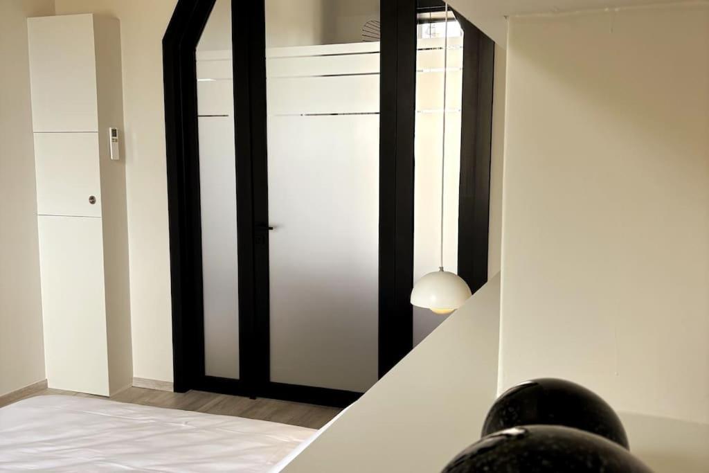 Au Cabinet Childeric Apartment Tournai Exterior photo